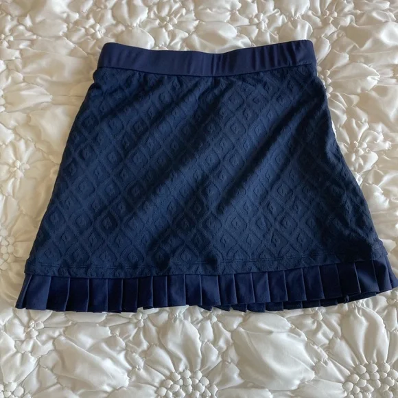 J. McLaughlin Navy Textured pleated tennis or golf Mini Skirt - Picture 4 of 6